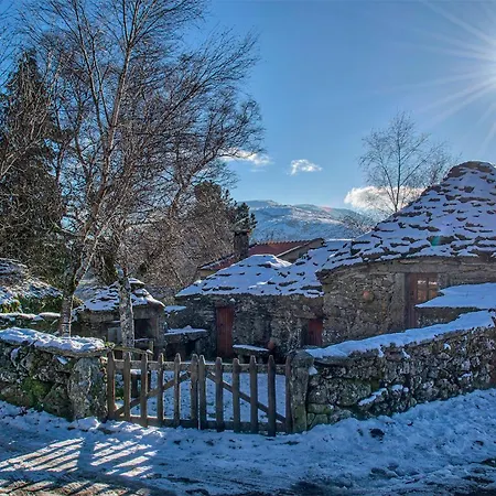 Vilar Rural - Casa Dos Avos Apartment Tangil