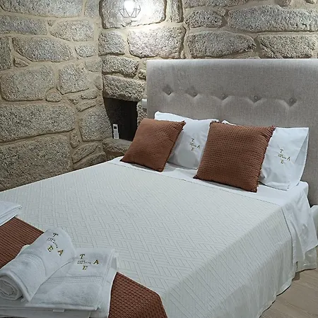 Vilar Rural - Casa Dos Avos דירה Tangil